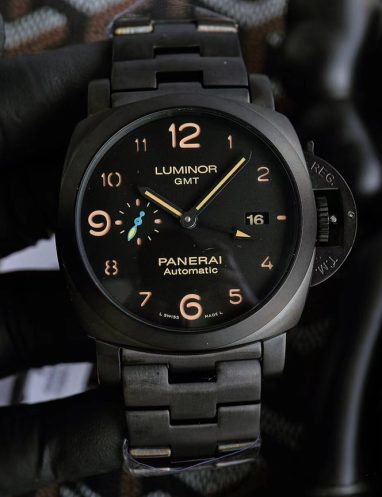 Panerai Luminor GMT Automatic Watch