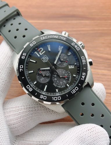 Tag Heuer Formula 1 Chronograph Watch