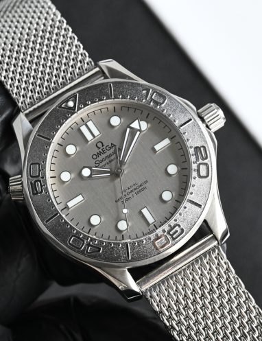 Omega Seamaster Diver 300M Stainless Steel Watch