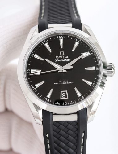 Omega Seamaster Co-Axial Master Chronometer Watch
