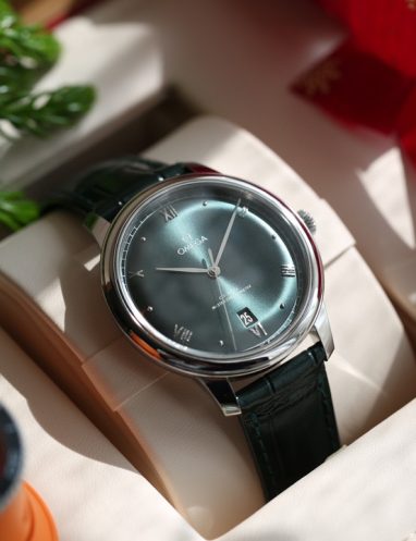 Omega Classic Men's Watch