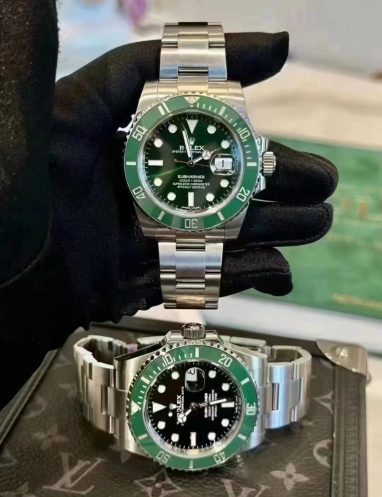 Rolex Submariner Green Stainless Steel Watch
