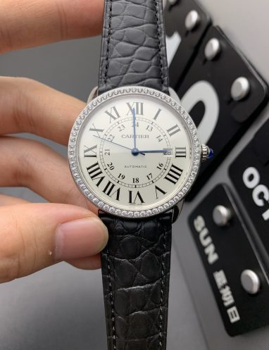 Cartier Luxury Leather Strap Watch