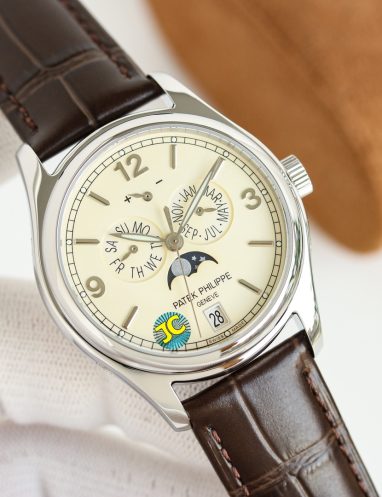 Patek Philippe Luxury Perpetual Calendar Watch
