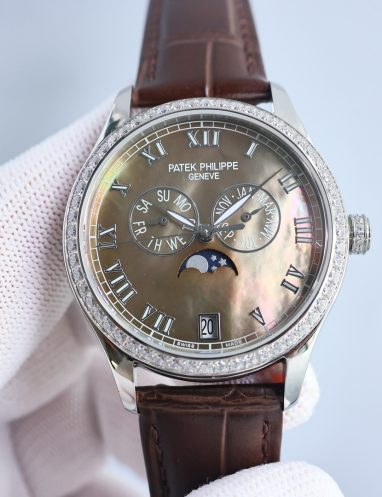 Patek Philippe Complication Moon Phase Watch