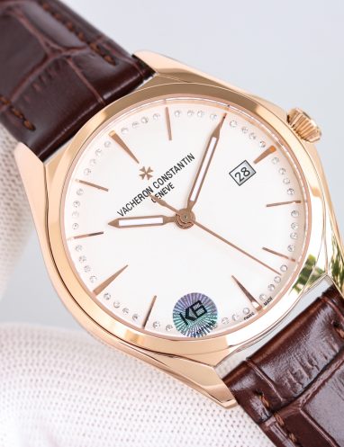Vacheron Constantin Elegant Gold Timepiece